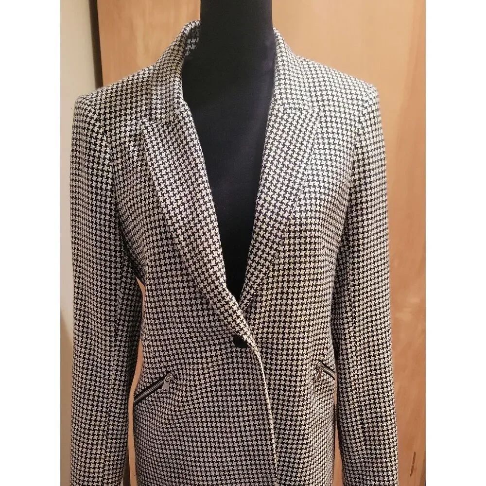 L'AGENCE Black & White Houndstooth Tailored Blazer